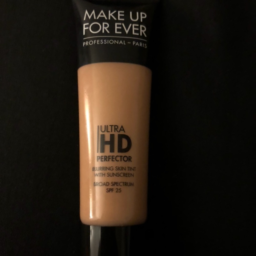 make up for ever ultra hd protector.